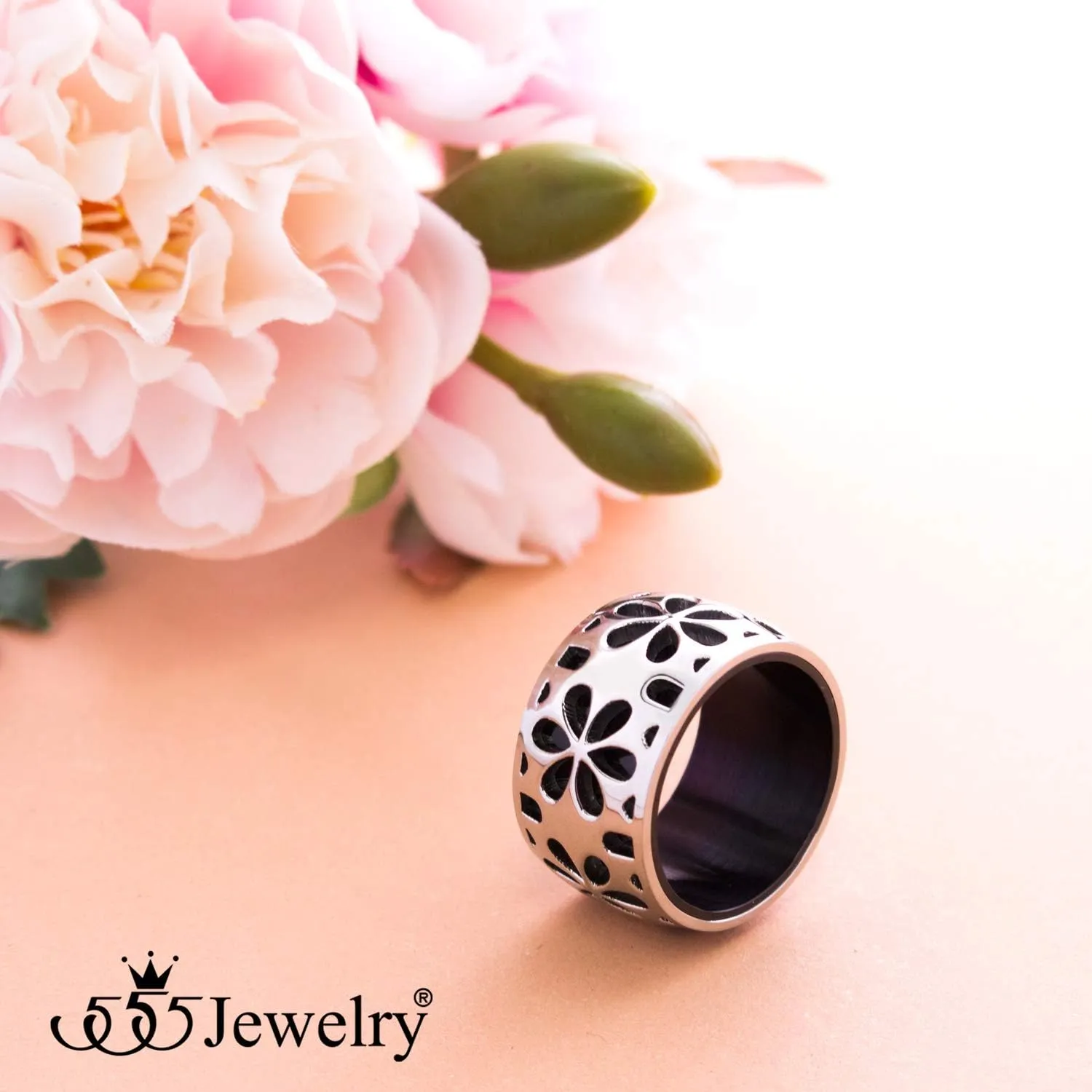 555Jewelry Stainless Steel Daisy Flowers Full Bloom Memorable Band Ring