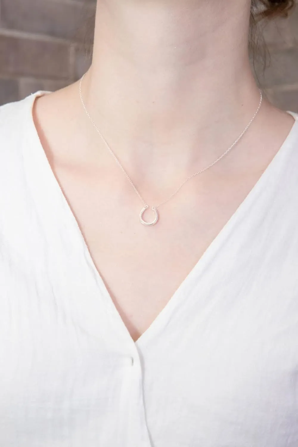 B. BRILLIANT Horseshoe Necklace for Women Men, Layered Necklace, Short Minimalist Dainty Choker Charm Chain Necklace Sterling Silver, Gold or Rose Gold