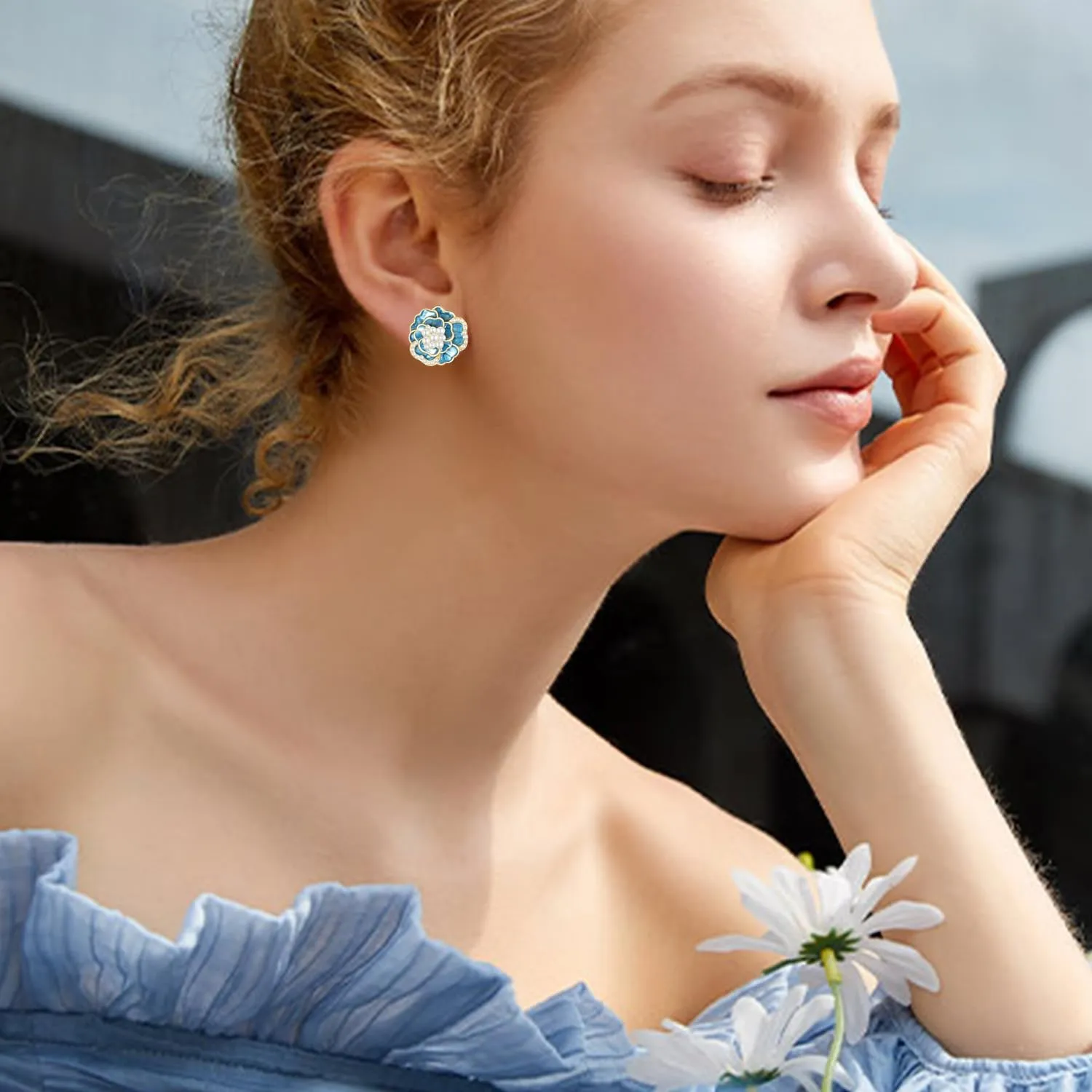 Bohemian Dainty Enamel Pearl 3D Rose Flower Lightweight Stud Earrings Aesthetic Floral Love Sparkly Sequin Earrings For Women Jewelry Gifts