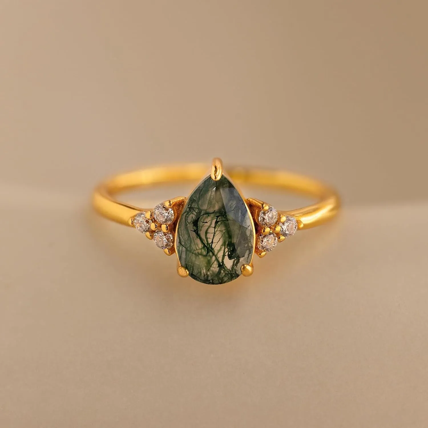CAITLYNMINIMALIST Gemstone Ring 18K Gold Jade Agate Stackable Ring Dainty Statement Earthy Bohemian Lush Green Diamond Cubic Zirconia for Women Gift for Her