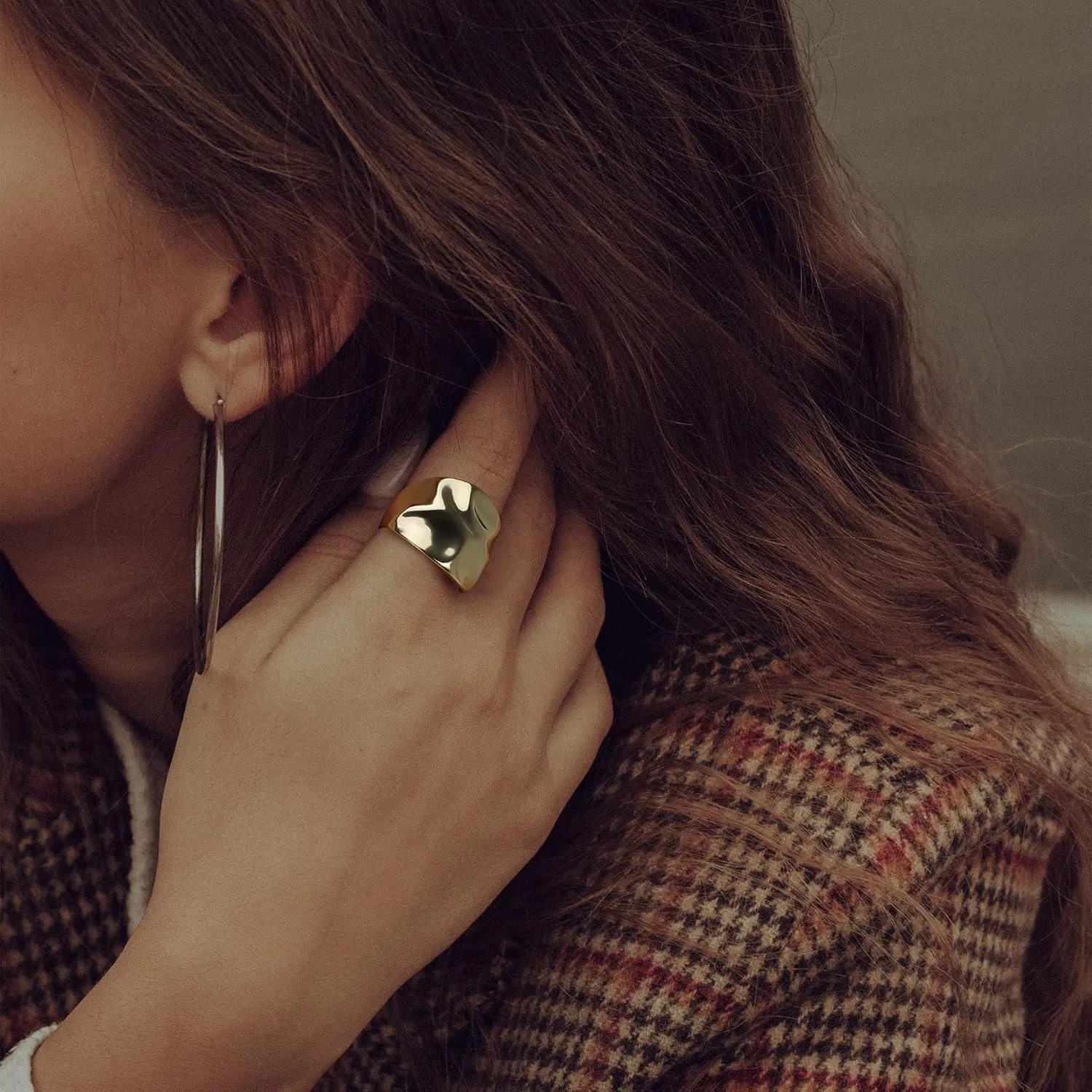Chunky Dome Statement Ring - 18K Gold Plated Wide Band Ring with Hammered Design, Modern Sculptural Fashion Jewelry for Women Size 7-10