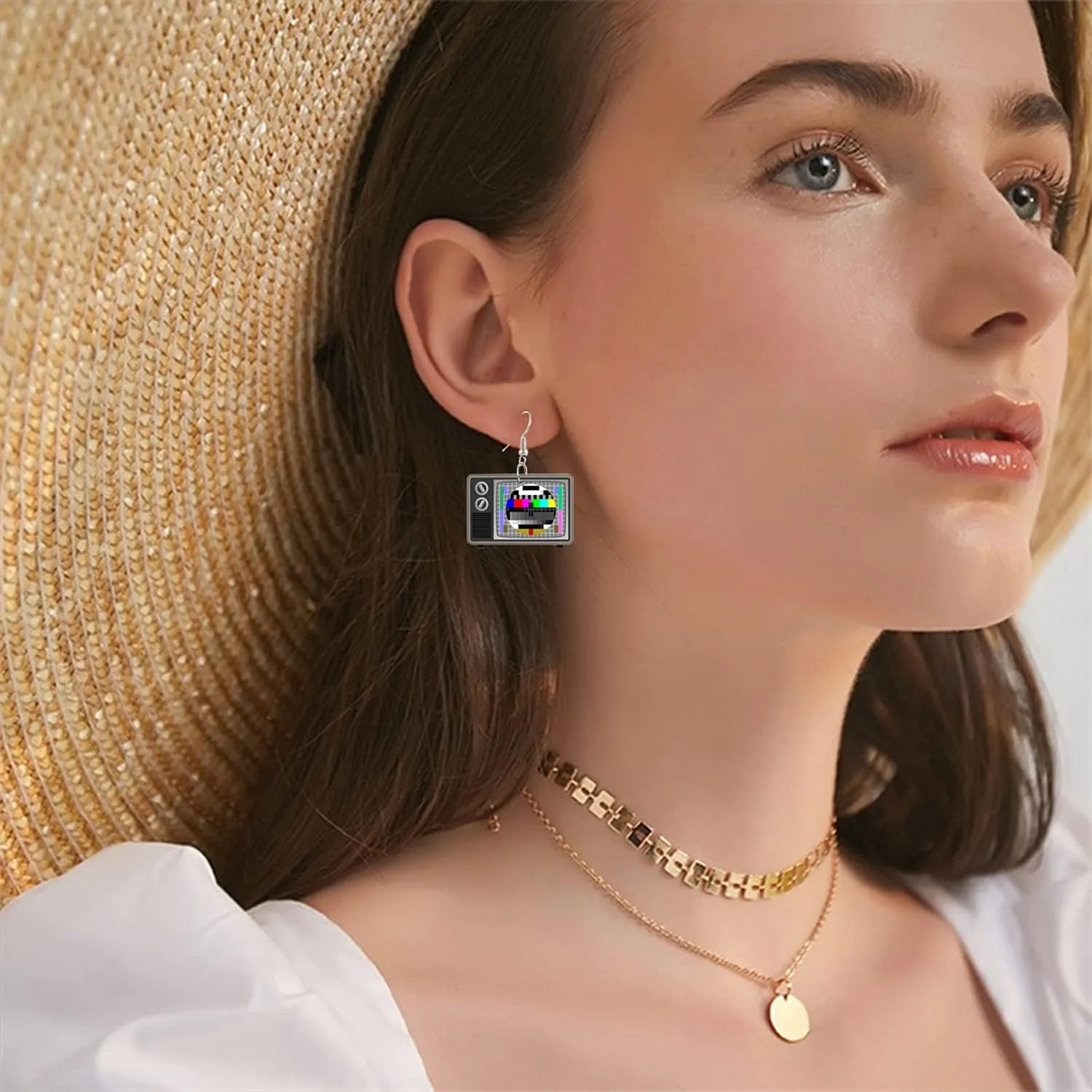 Creative Acrylic Vintage Television Drop Dangle Earrings Statement Unique TV Dangle Earrings Novelty Jewelry for Women Teens Girls Birthday Gifts