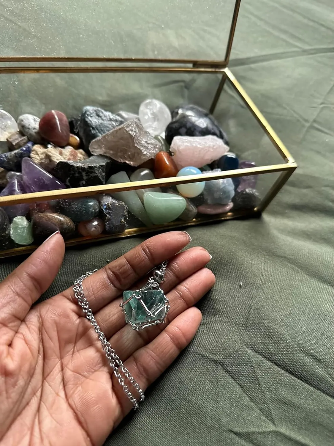 Crystal Holder Necklace, Stainless Steel Cage for Stone Adjustable Natural Crystal Cage Holder Necklaces Quartz Natural Gemstone Jewelry for Women Men