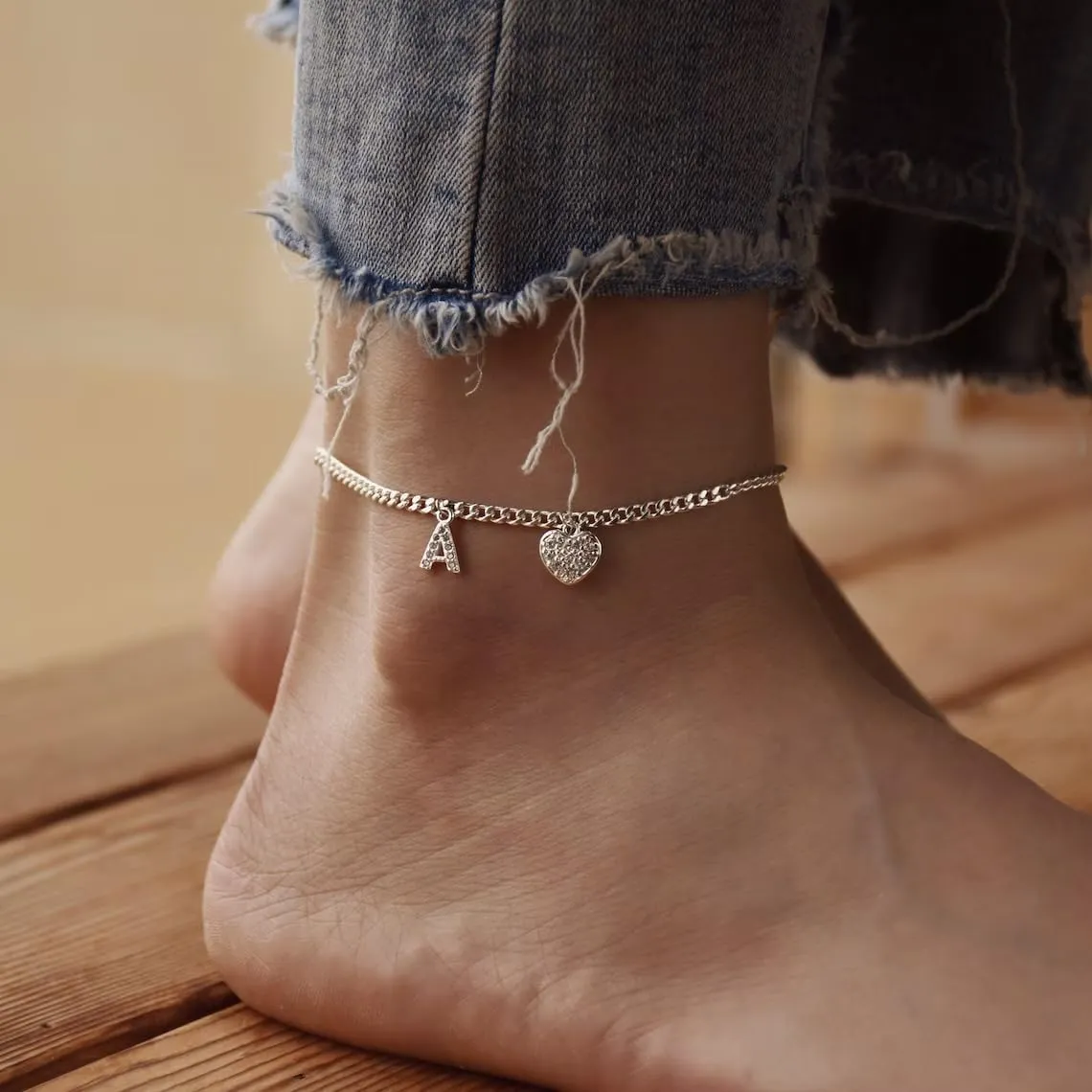 Dainty Silver Initial Heart Anklets for Women Personalized Sparkle Ankle Bracelets Simple Letter Anklet Everyday Jewelry Gift for Her