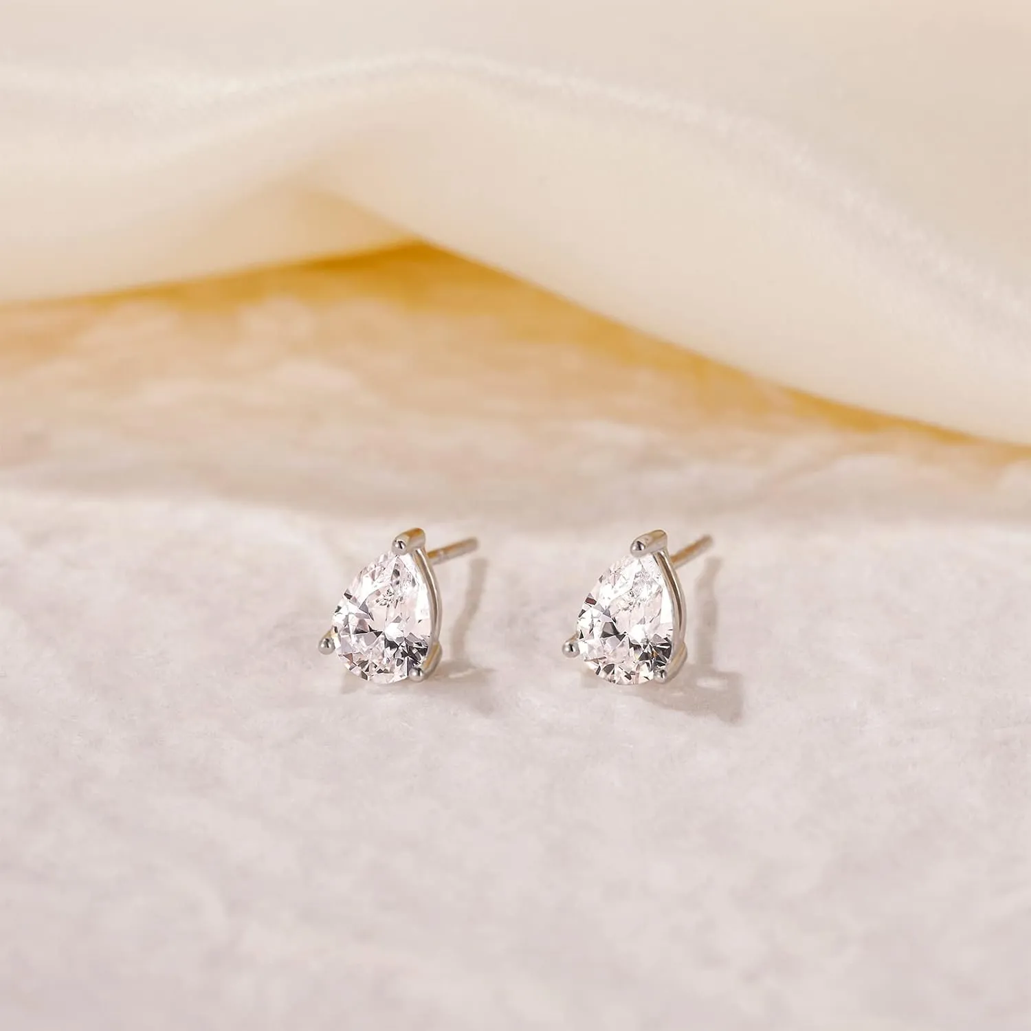 EAMTI 1 Carat 925 Sterling Silver Cubic Zirconia Stud Earrings for Women CZ Stud Small Cute Earrings Hypoallergenic