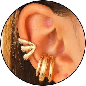 Ear Cuffs for Women, Gold Ear Cuff Earring Non Pierced Ear Cartilage Clip Minimalist Three Layers of Ear Clips Adjustable Fake Earrings Jewelry for Wome