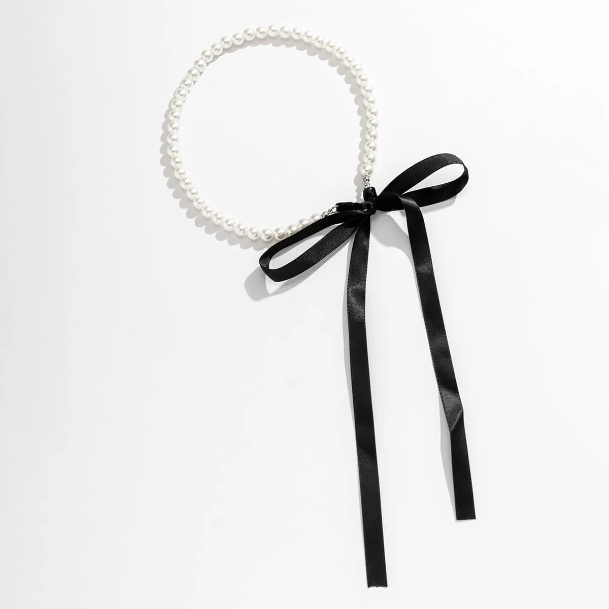 Elegant Boho Pearl Choker Necklace with Ribbon Bow Detail - A Trendy Beaded Necklace Jewelry for Women