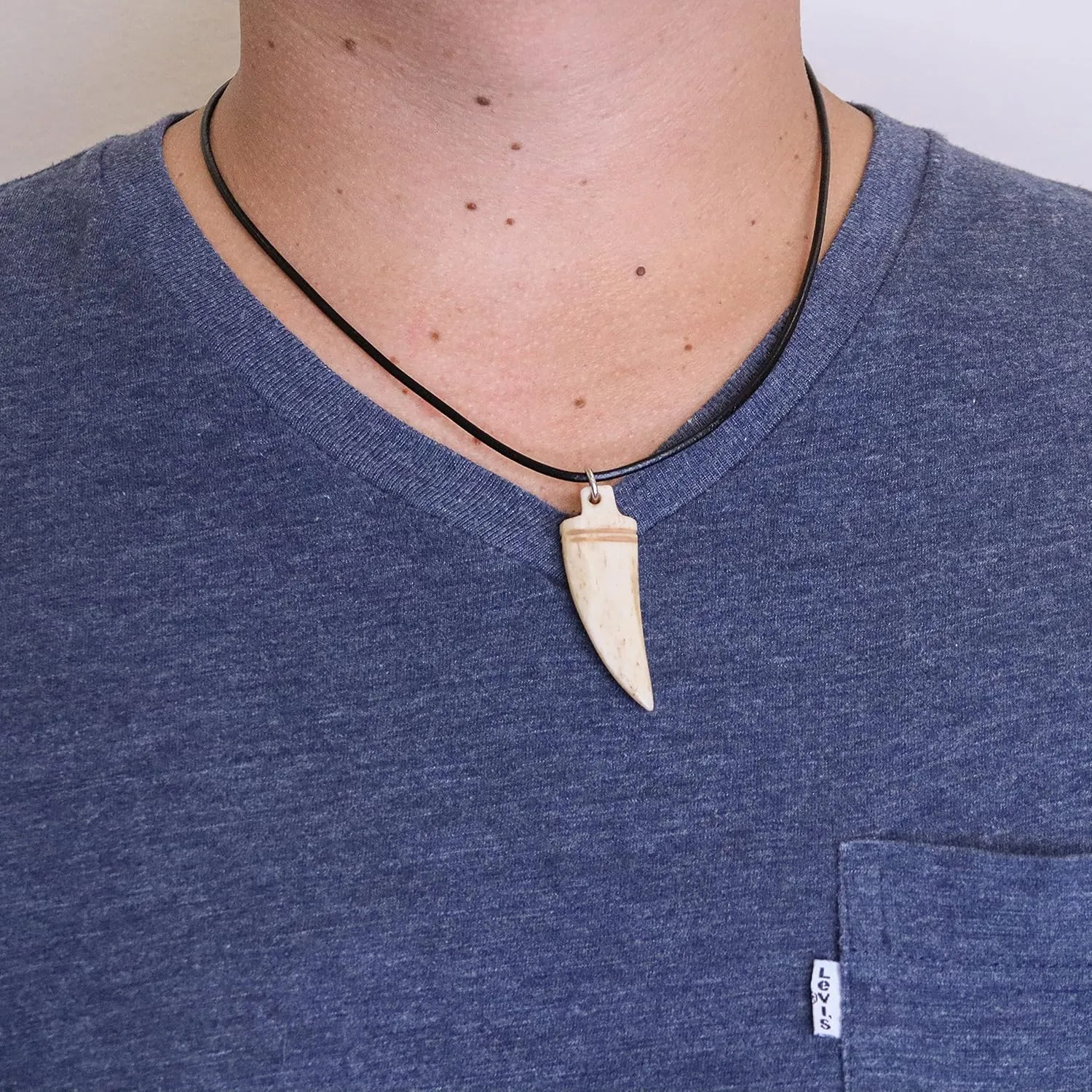 Fablinks Wolf Tooth Necklace for Men, Boys Necklace with Bone Bead Fang Pendant, Dinosaur Teeth Horn Necklaces with Round Leather Cord