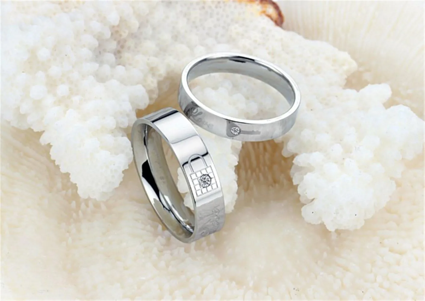 Fashion Month Couples Unique White Titanium Stainless Steel Rings Love Lock Key Engagement Wedding Bands Crystal Inlay