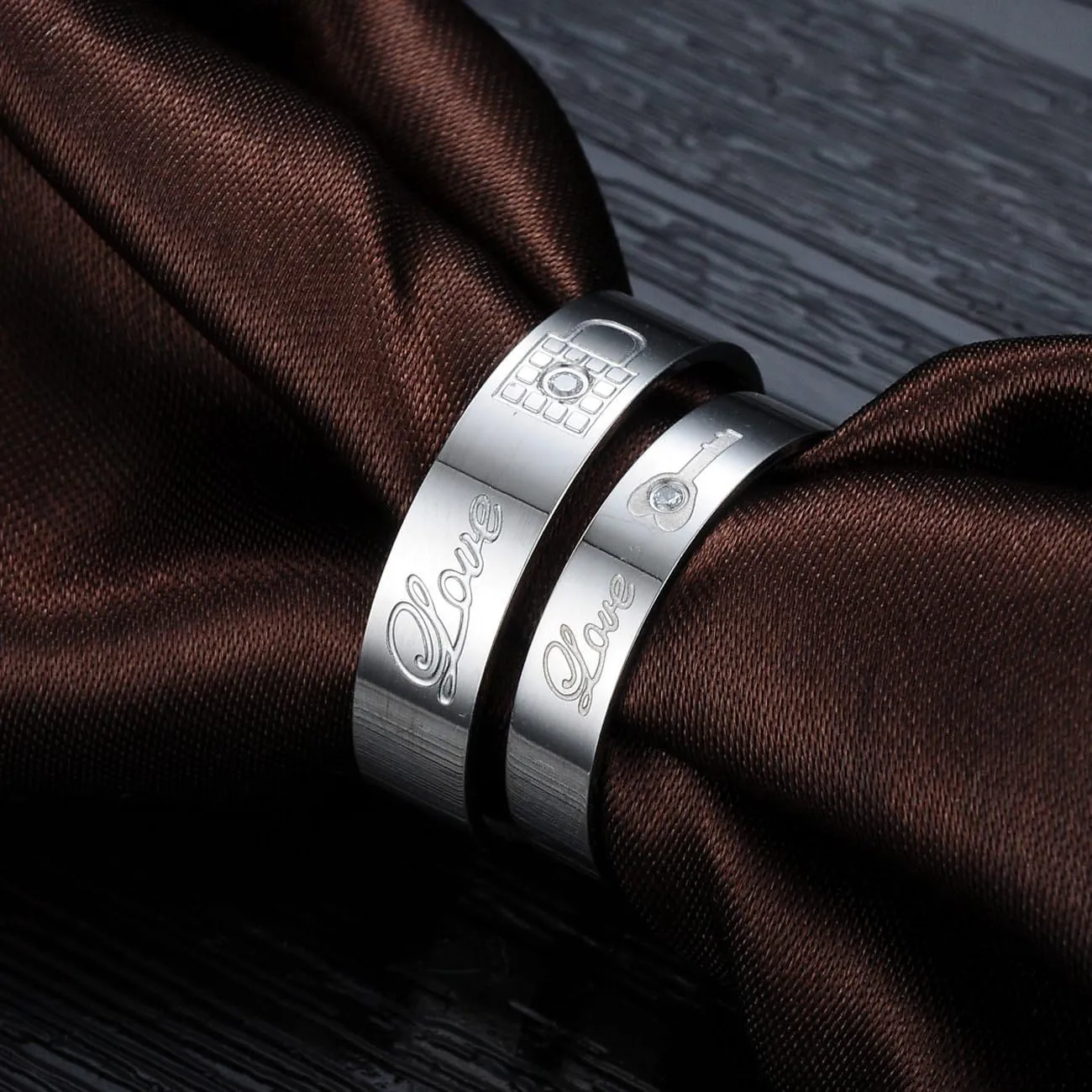Fashion Month Couples Unique White Titanium Stainless Steel Rings Love Lock Key Engagement Wedding Bands Crystal Inlay