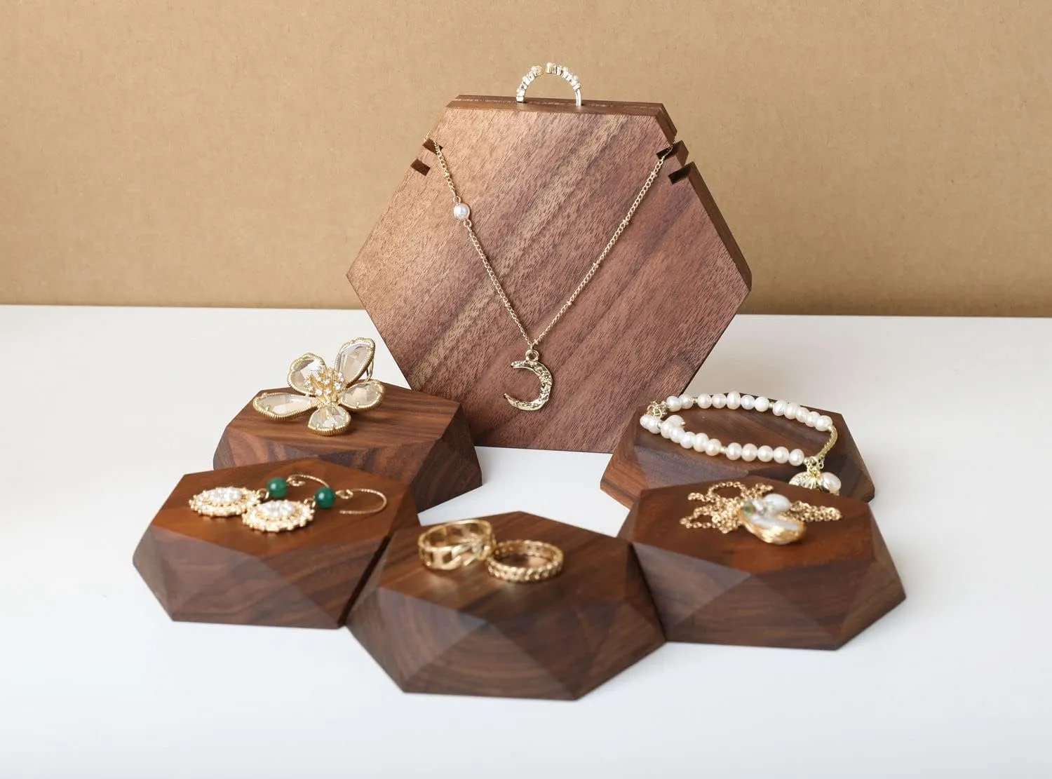 GemeShou Wood necklace holder stand, Retail hanging necklace organizer, Walnut necklace display stands for selling, jewelry stand necklace holderHexagon Necklace holder-Small