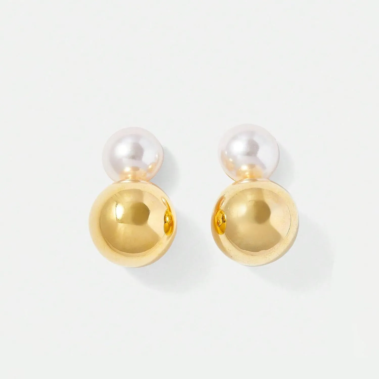 Gold Pearl Studs Earrings for Women 18K Gold Plated Pearl Drop Dangle Earrings Studs Wedding Dangling Earring