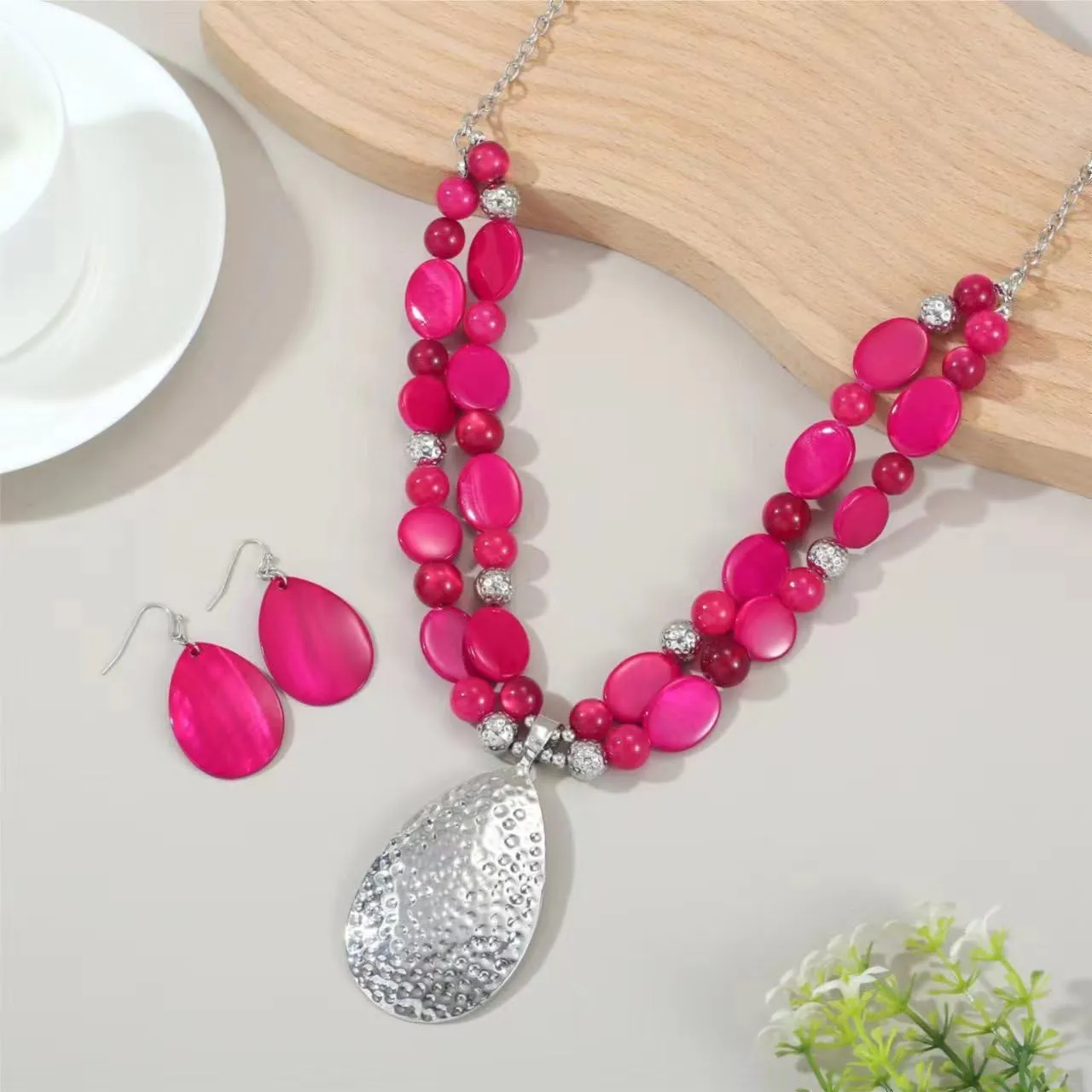 Gold/Silver 20'' 3'' Teardrop Pendant Statement Necklace for women Trendy Colorful Crystal Shell Beaded Gemstone Necklaces and Earrings Set Womens Layered Boho Chunky Necklaces and Dainty Teardrop Earrings Jewelry Gifts