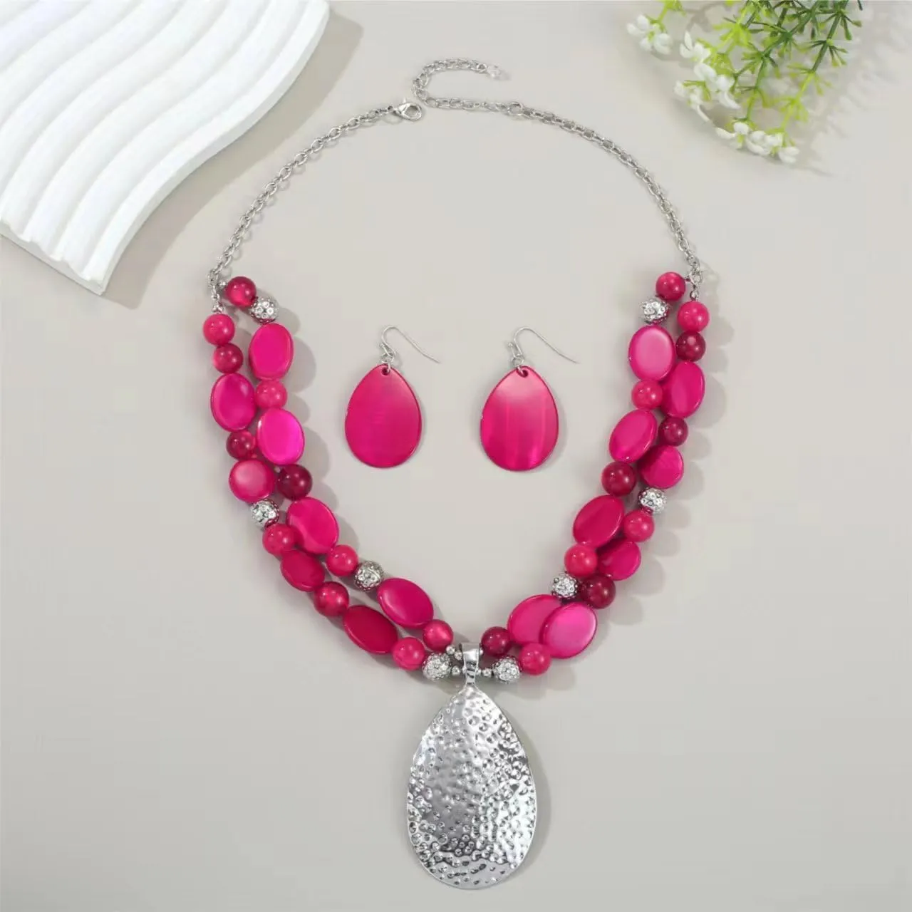 Gold/Silver 20'' 3'' Teardrop Pendant Statement Necklace for women Trendy Colorful Crystal Shell Beaded Gemstone Necklaces and Earrings Set Womens Layered Boho Chunky Necklaces and Dainty Teardrop Earrings Jewelry Gifts