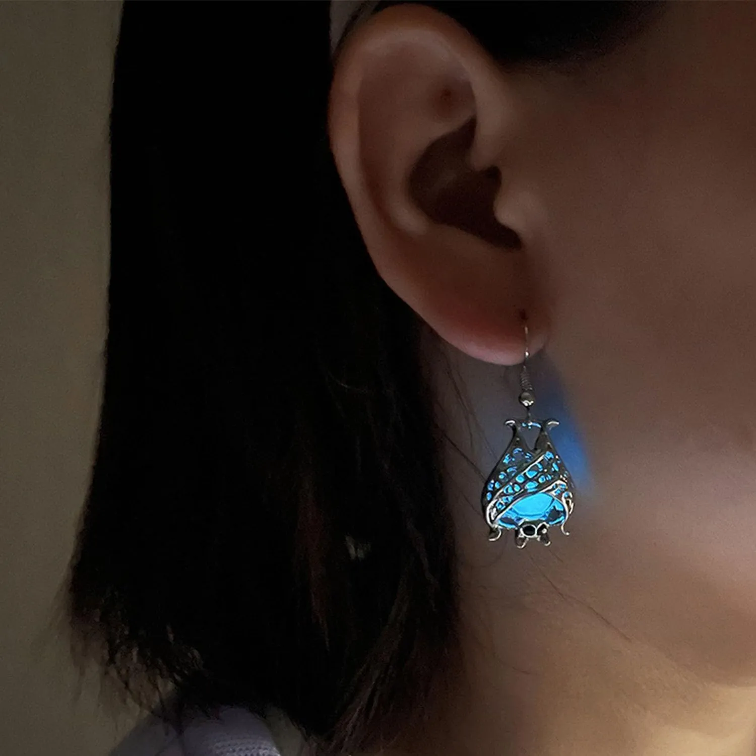 Halloween Bat Earrings for Women Glow in The Dark Bat Earrings Fun Halloween Dangle Earrings Jewelry