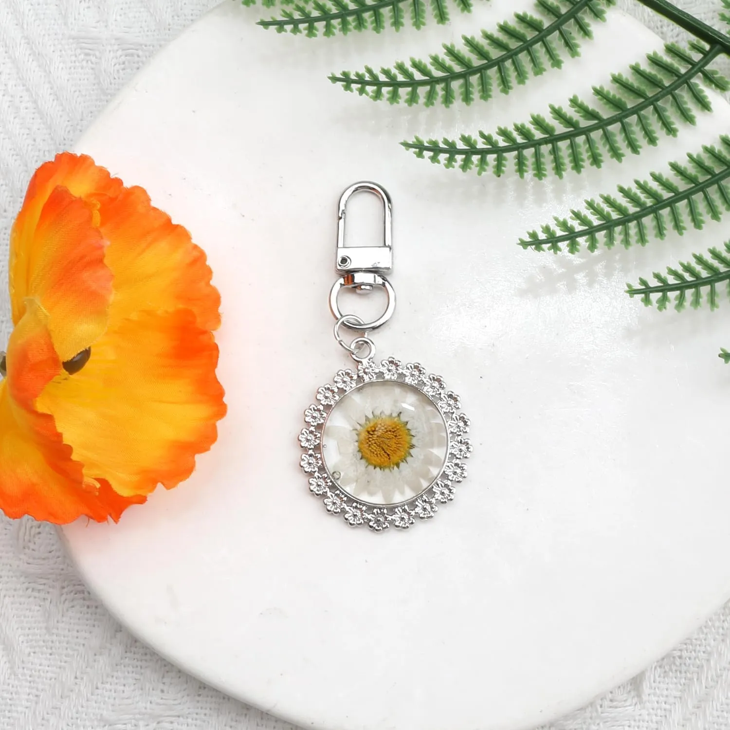 Handmade Pressed Flower Keychain,Dried Flower Keychain for Women Mother Sisters