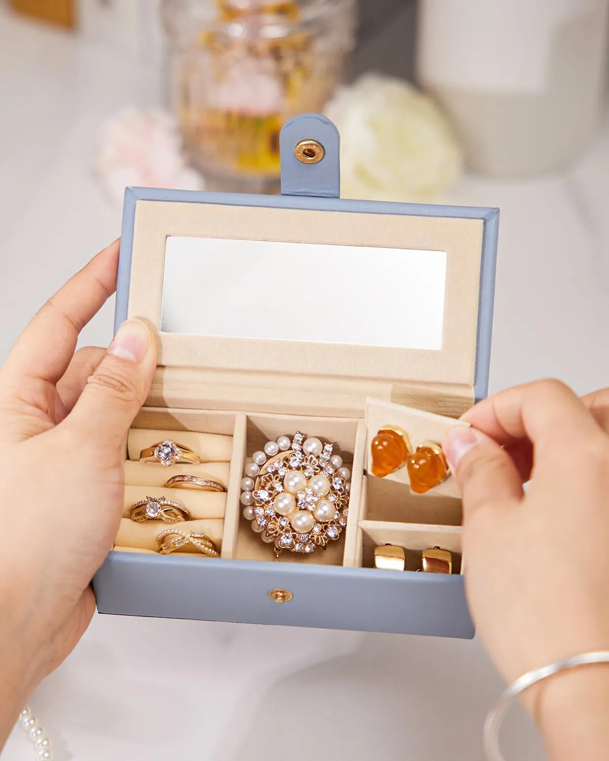 Homde Jewelry Box for Women Girls with Small Travel Case Mirror Necklace Ring Earrings Organizer (Grey Blue   Gold)