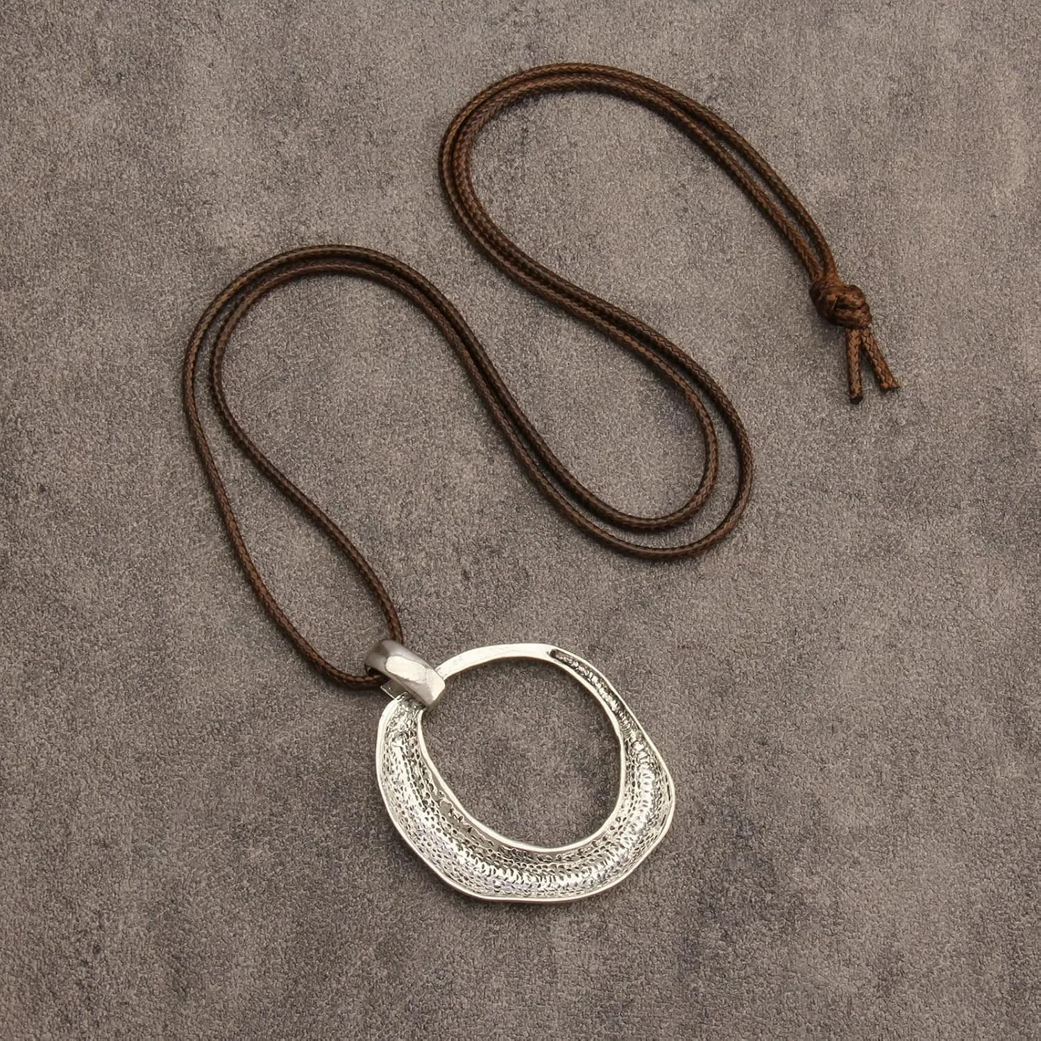 JAOYU Bohemian Necklaces for Women Leather Necklace Wood Pendant Choker Long Brown Necklace Chunky Circle Boho Hippie Jewelry