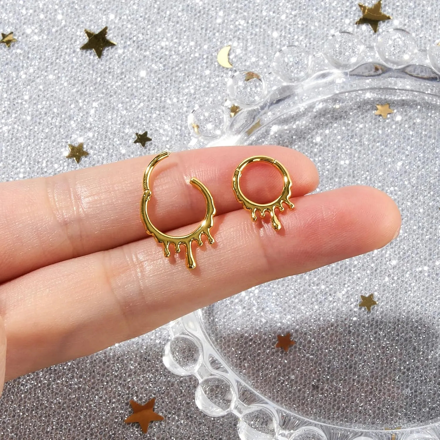 Longbeauty Septum Rings 16g Unique Septum Clicker Gold Black Nose Rings Surgical Steel Rook Helix Daith Piercing Jewelry for Women Men