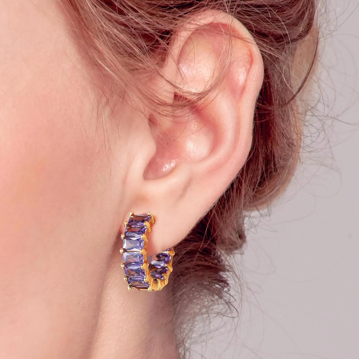 Mesovor Gold Cubic Zirconia Hoop Earrings for Women Trendy, 18K Gold Plated Huggie Hoops Earrings | Green Black Red Stones Earrings Jewelry Gifts
