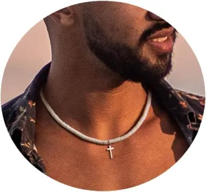 MPRAINBOW White Puka Shell Necklace - Summer Beach Surfer Jewelry Handmade Hawaiian Smooth Seashell Necklaces Cross Pendant, Beaded Choker Cross Necklace Pendant with Extension Chain for Women Men