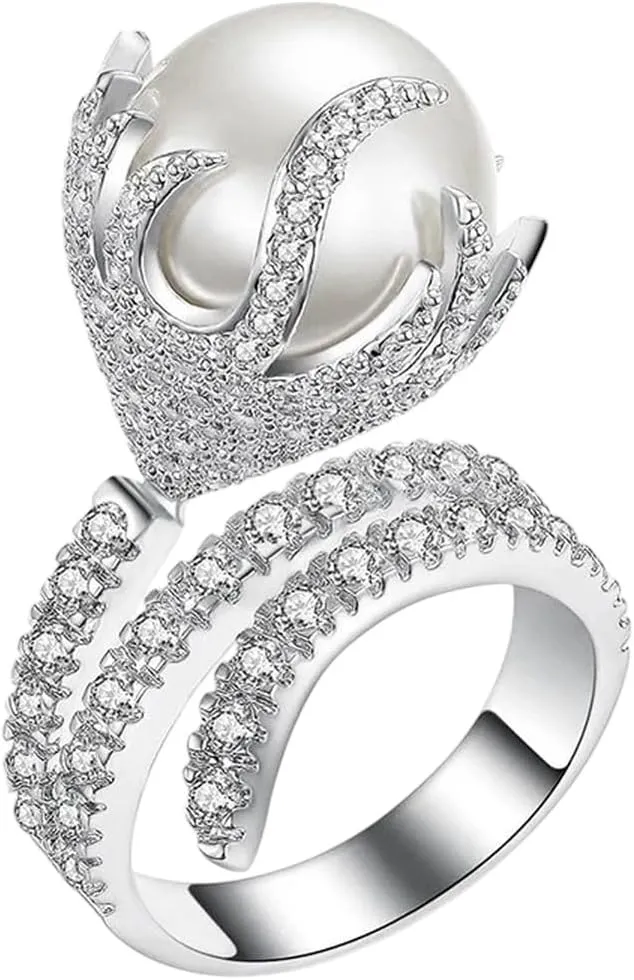 Newly Designed Imitation Pearl Rings Women Luxury Wedding Band Accessories Unique Female Rings for Party Fashion Jewelry