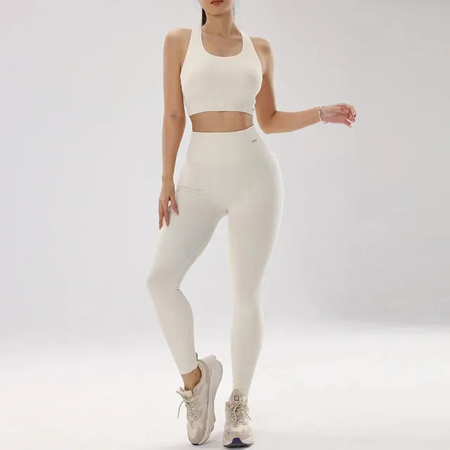 Peach Lift Yoga Set  Quick-Dry Sports Bra & Slimming Leggings for Fitness