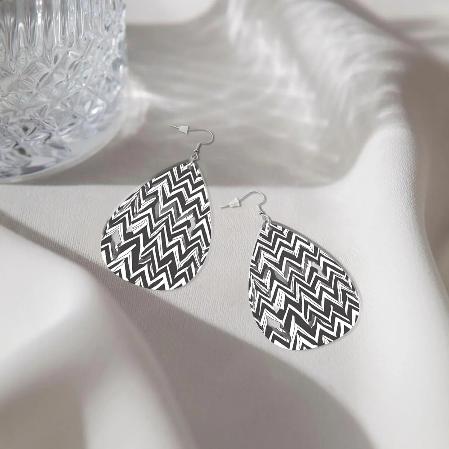 Stylish Drop-Shaped Acrylic Earrings Lightweight Printed Teardrop Dangle Earrings for Women (Black White Tan Zigzag Print)