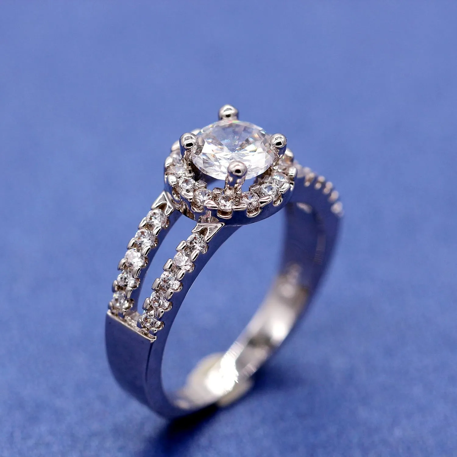 Uloveido Women Round Brilliant Cubic Zirconia 2-Row Split Shank Anniversary Ring Silver Color Unique Bridal Jewelry J510