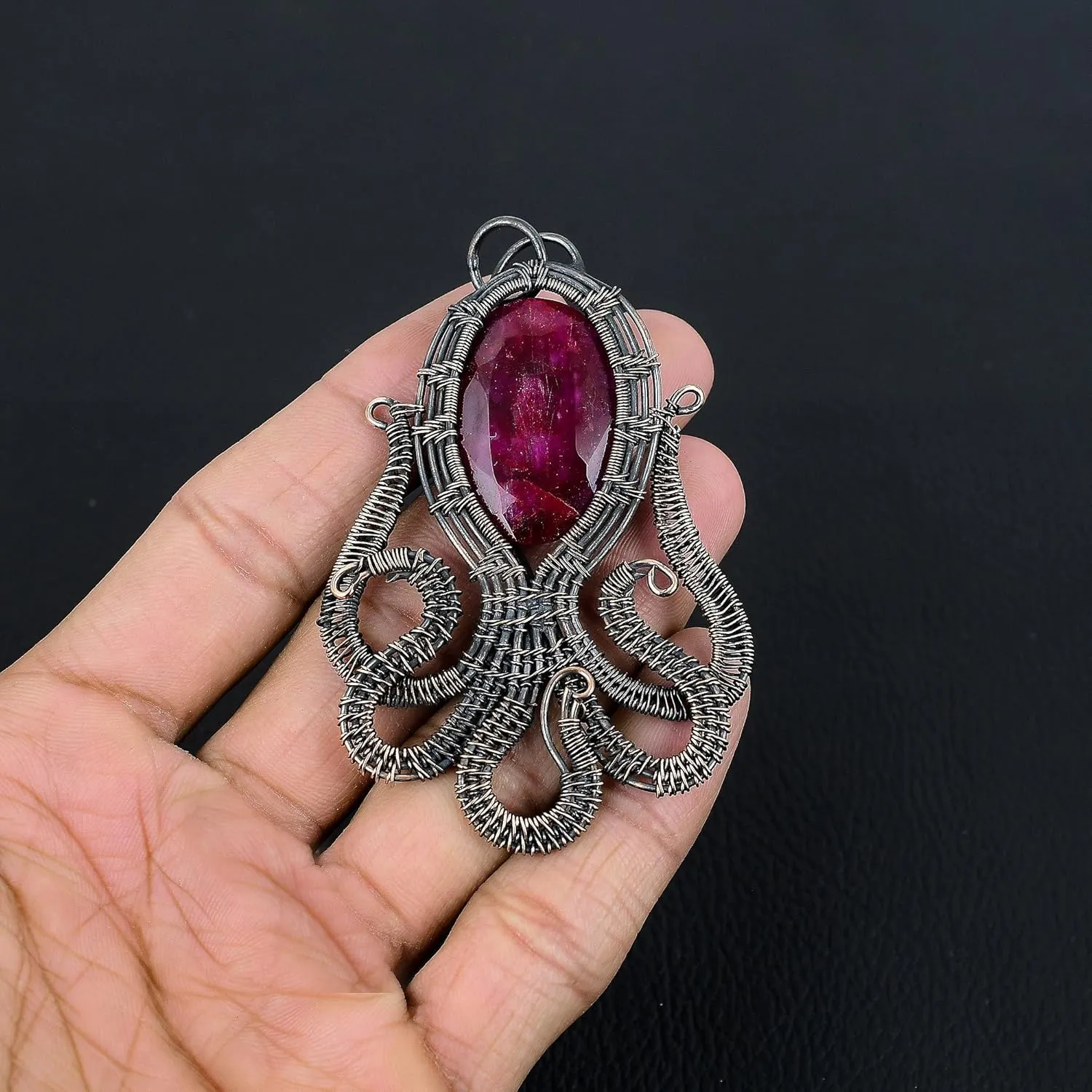 Unleash Your Inner Mermaid with Our Copper Wire Handmade Octopus-Shaped Labradorite Pendant Necklace - 20" Chain Length