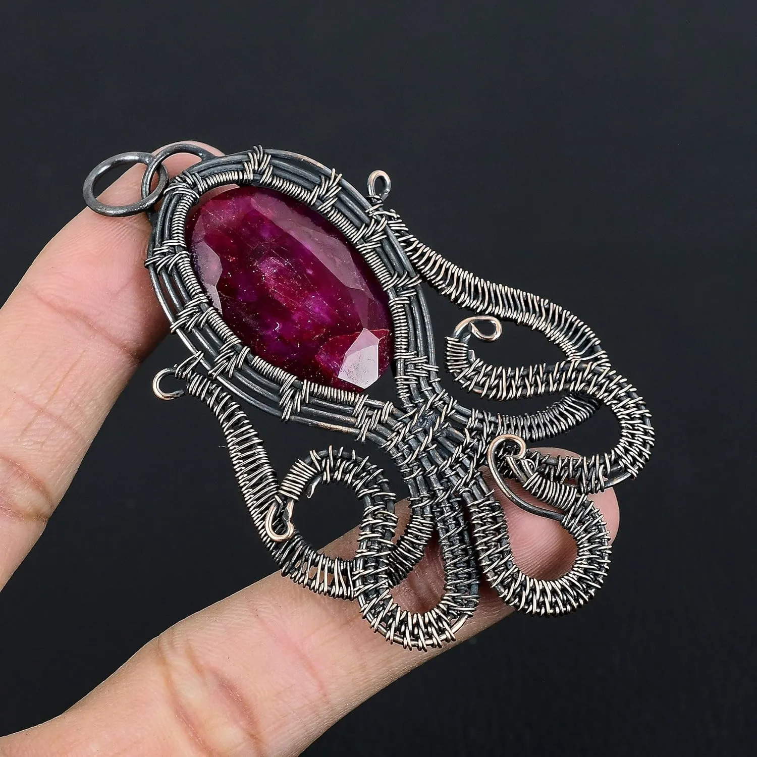 Unleash Your Inner Mermaid with Our Copper Wire Handmade Octopus-Shaped Labradorite Pendant Necklace - 20" Chain Length