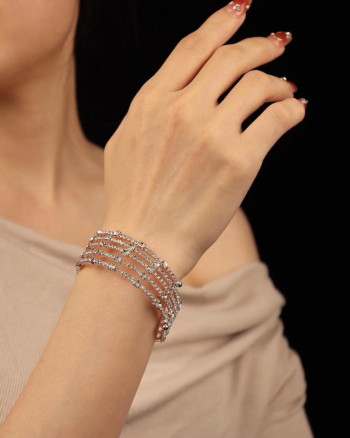 Vintage Multi-Layer Crystal Rhinestone Cuff Bracelet Sparkling Teardrop Crystals Open Cuff Wristlet Bridal Wedding Hand Accessories Prom Party Jewelry